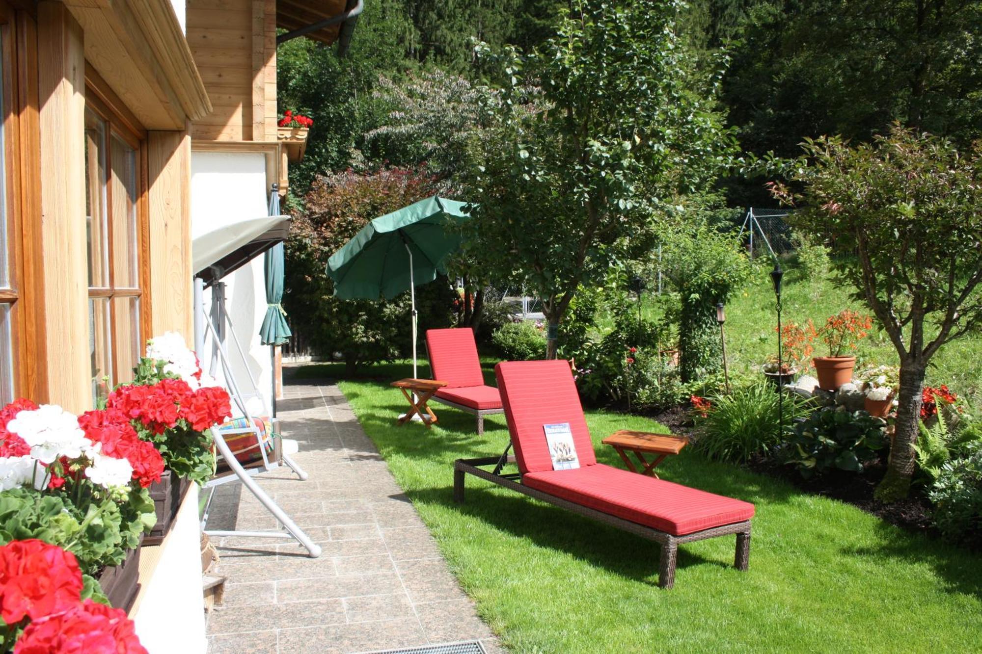 Vronis Waldhaus Adults Only Lejlighedshotel Mayrhofen Eksteriør billede